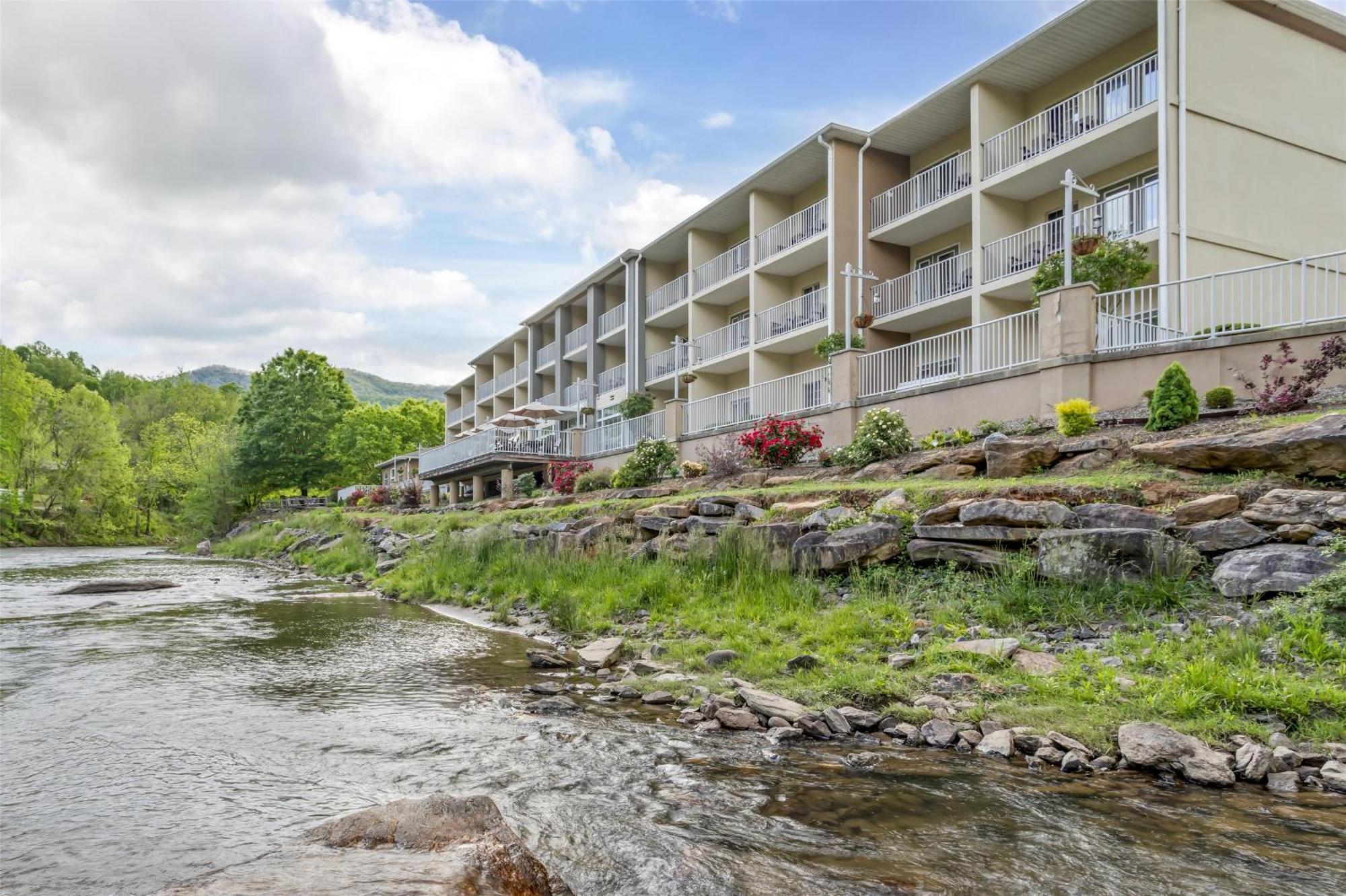 Best Western Plus River Escape Sylva / Dillsboro Bagian luar foto
