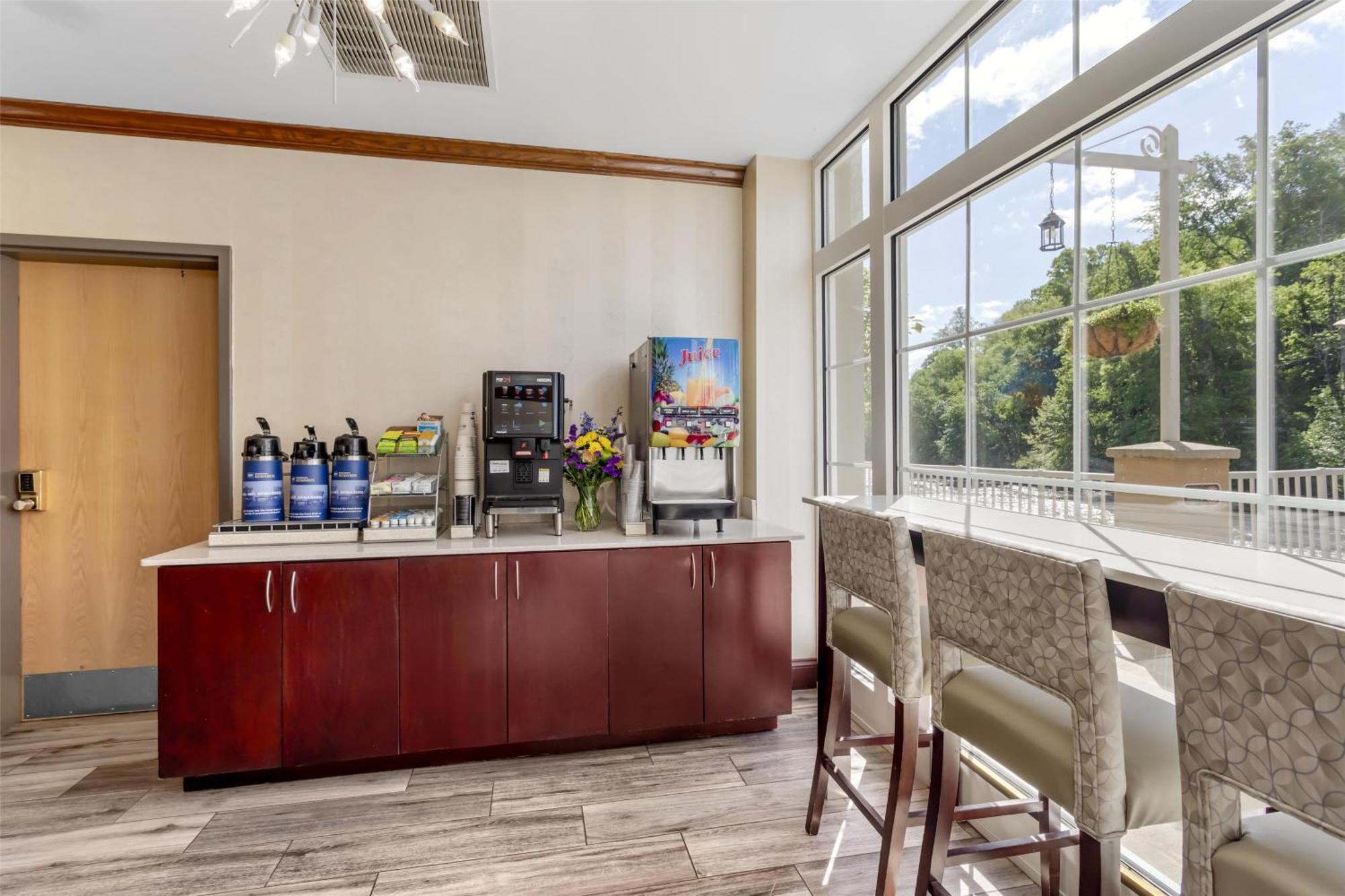 Best Western Plus River Escape Sylva / Dillsboro Bagian luar foto