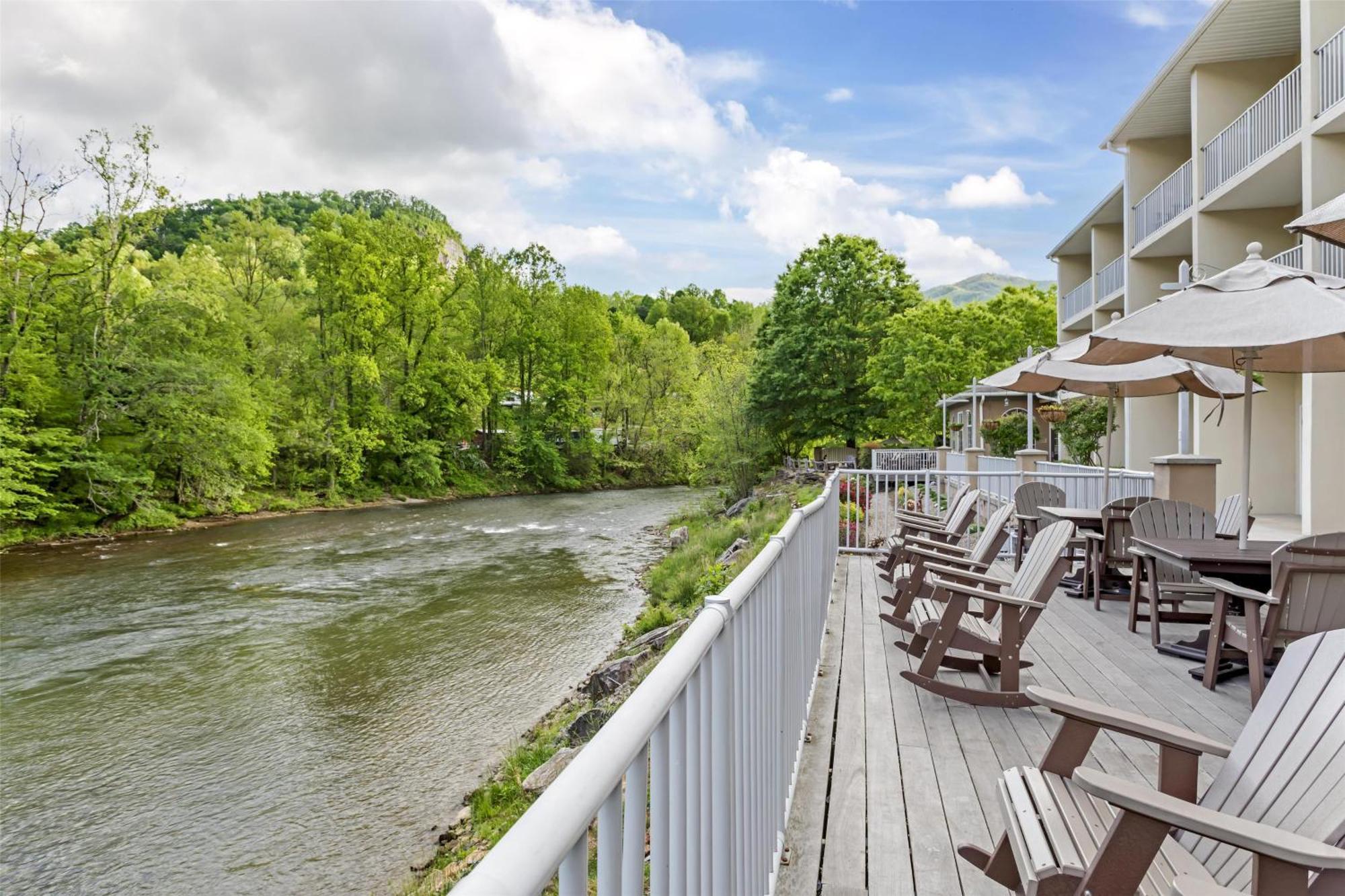 Best Western Plus River Escape Sylva / Dillsboro Bagian luar foto