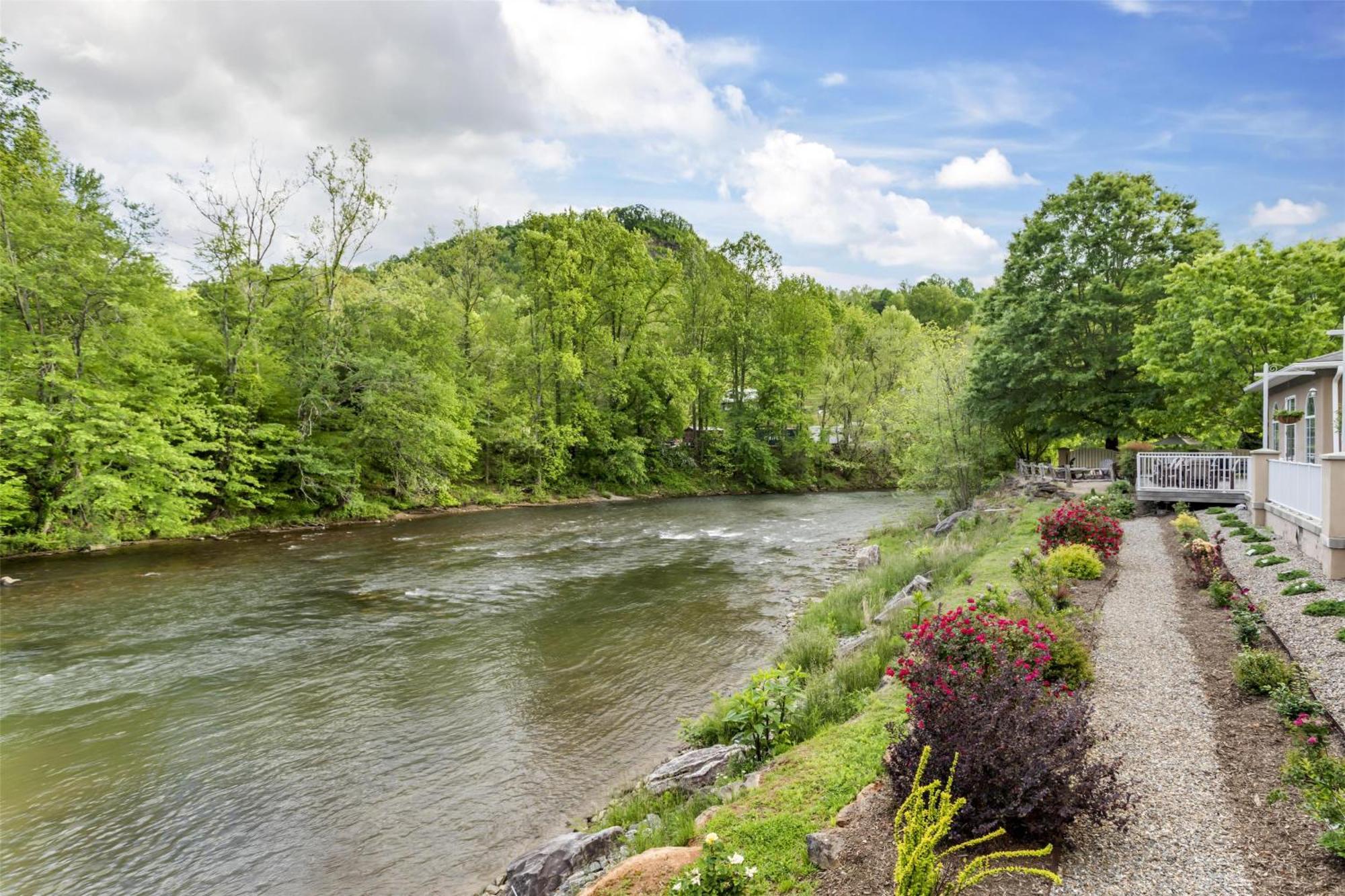 Best Western Plus River Escape Sylva / Dillsboro Bagian luar foto